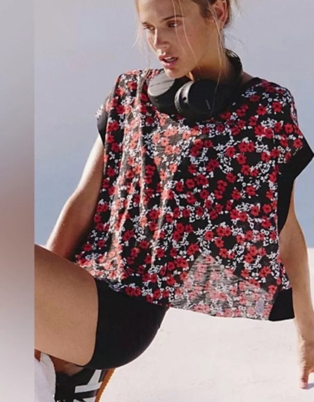 094 NWT Free People My Time Printed Tee | Color Cranberry Ditzy | Small
